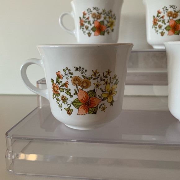 Vintage 1970's Corning Corelle "Indian Summer" Pattern Coffee Mugs Set of 4 - Picture 3 of 9